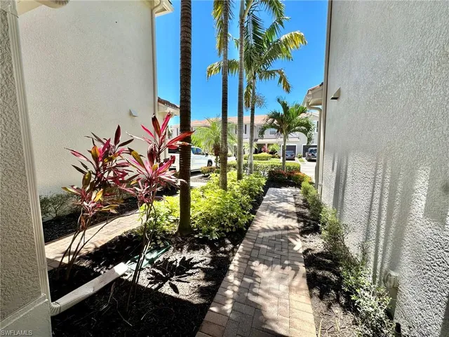 $2,650 | 6532 Monterey Point, Unit 102, Naples, FL 34105