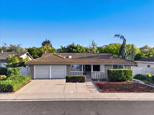 $499,999 | 1820 Rockford Avenue, Modesto, CA 95355