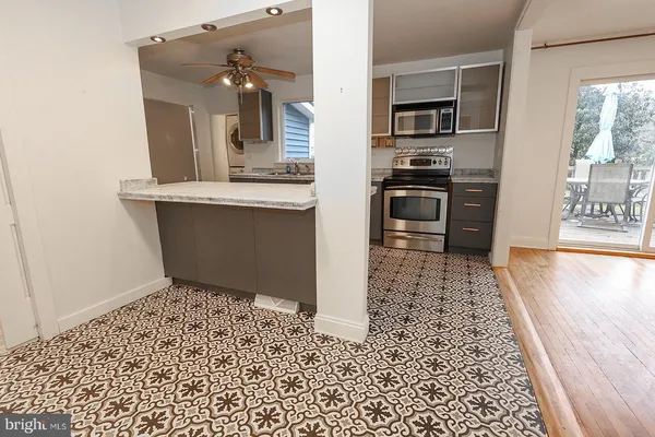 $2,200 | 45756 Horsehead Road, Great Mills, MD 20634