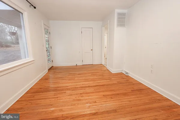 $2,200 | 45756 Horsehead Road, Great Mills, MD 20634