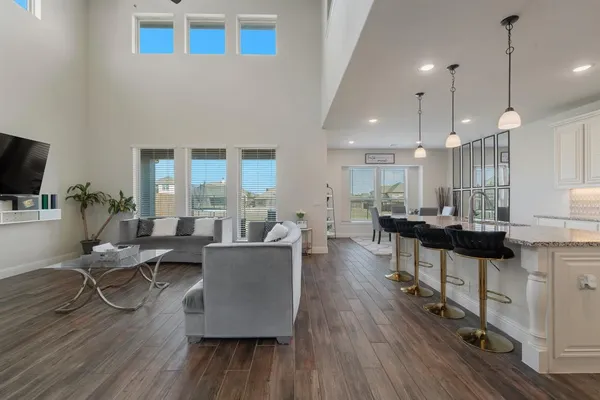 $4,500 | 3825 Honey Grove Drive, Midlothian, TX 76065