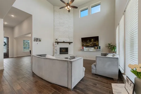 $4,500 | 3825 Honey Grove Drive, Midlothian, TX 76065