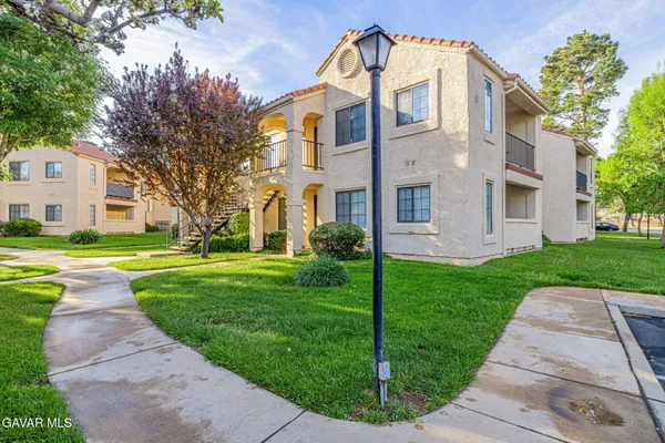 $295,000 | 2554 Olive Drive, Unit 82, Palmdale, CA 93550