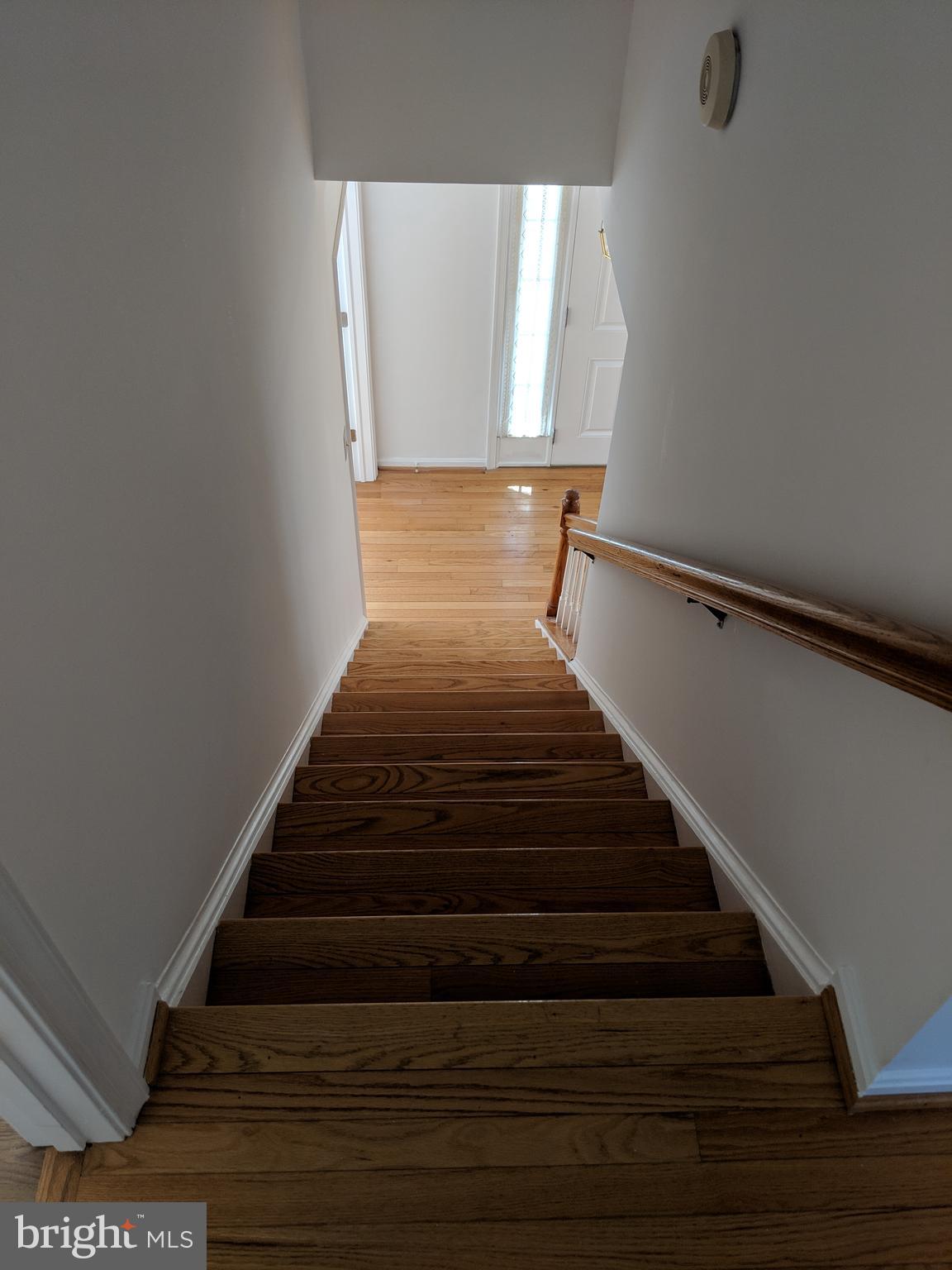 909 Pointer Ridge Drive Gaithersburg, MD 20878 - Photo 9 of 17 Gallery Image 9