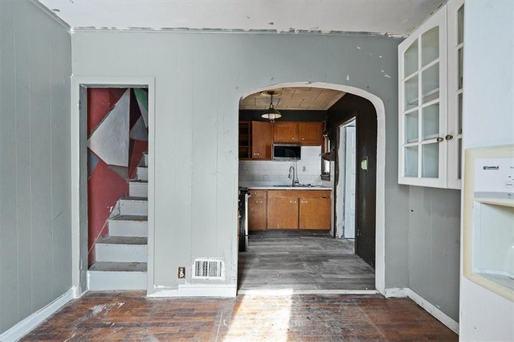 1321 North Jesse James Road Excelsior Springs, MO 64024 - Photo 12 of 18