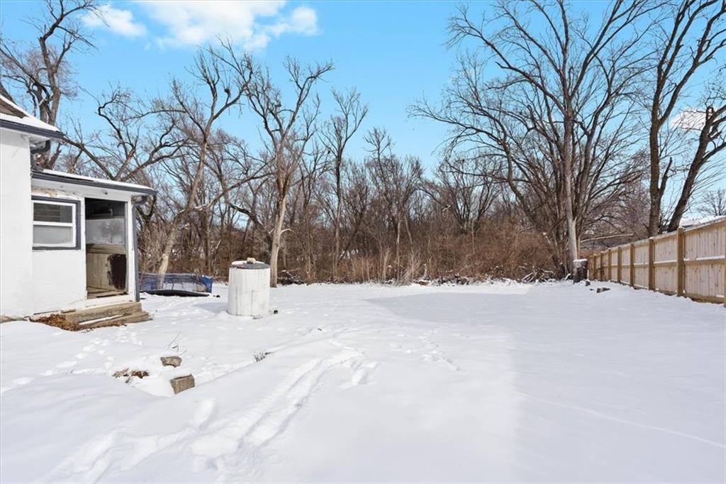 1321 North Jesse James Road Excelsior Springs, MO 64024 - Photo 4 of 18