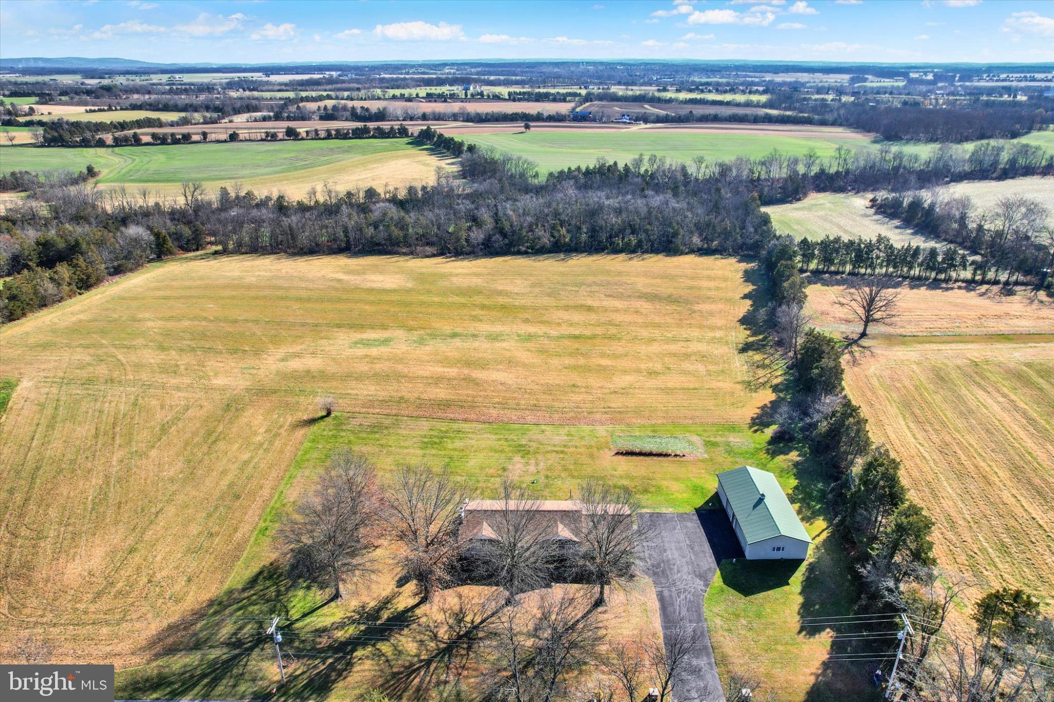 930 Hoffman Road Gettysburg, PA 17325 - Photo 32 of 36 a view of an outdoor space and yard