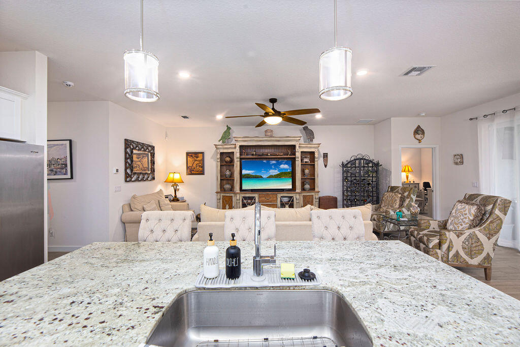 4480 Northwest Oakleaf Court Jensen Beach, FL 34957 - Photo 19 of 63 Image13