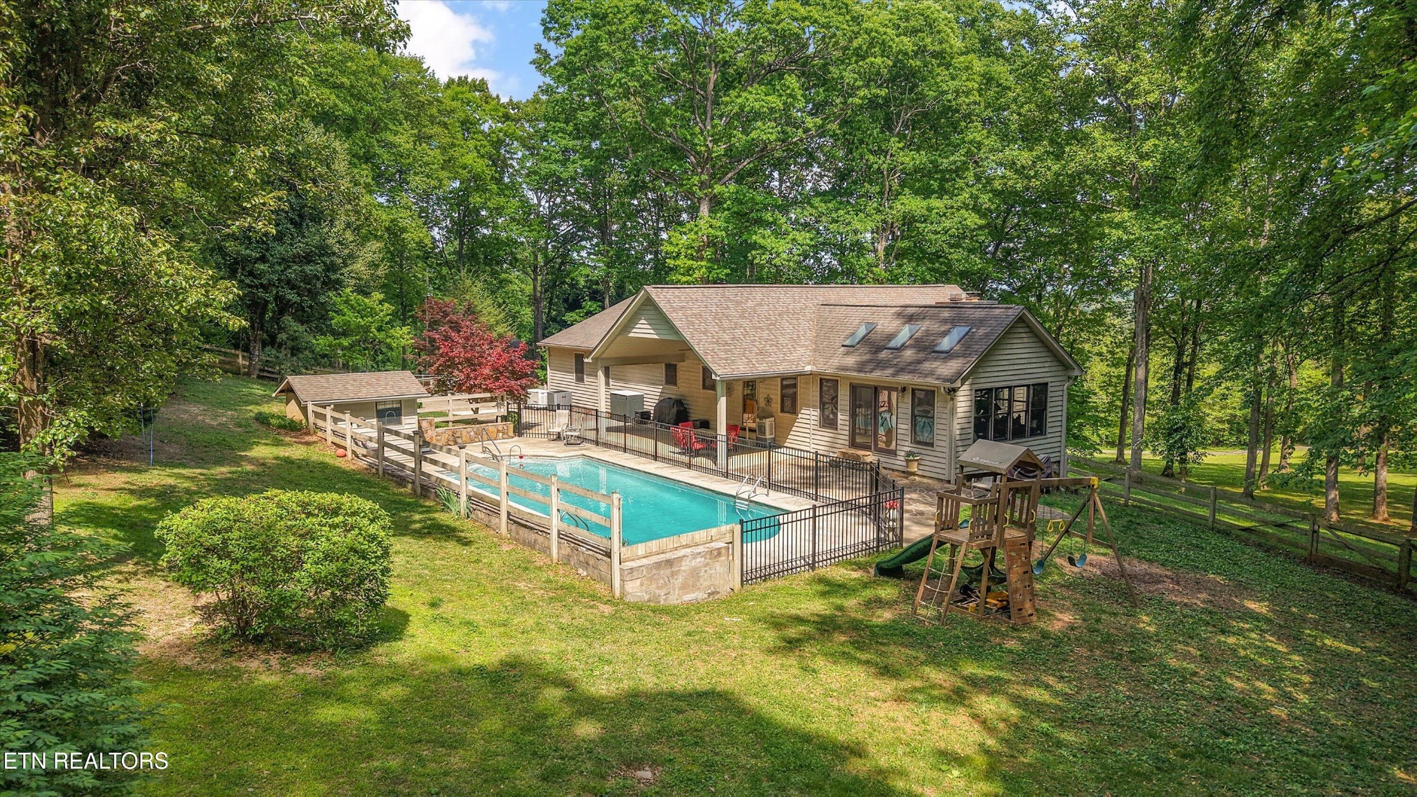 6325 Norwood Road Knoxville, TN 37914 - Photo 2 of 59