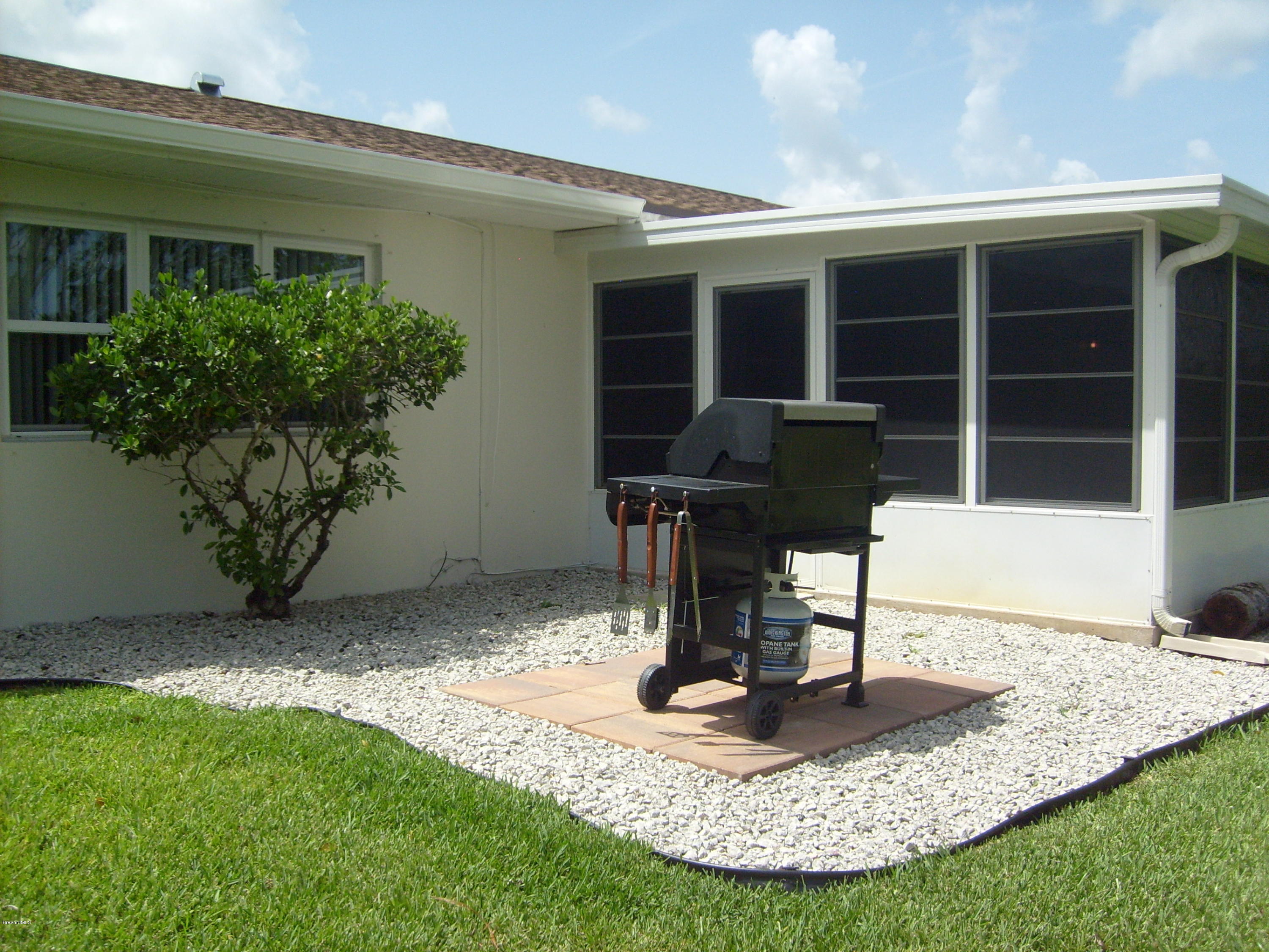 760 Montclair Road Northeast Palm Bay, FL 32905 - Photo 14 of 70 Rear right grill area