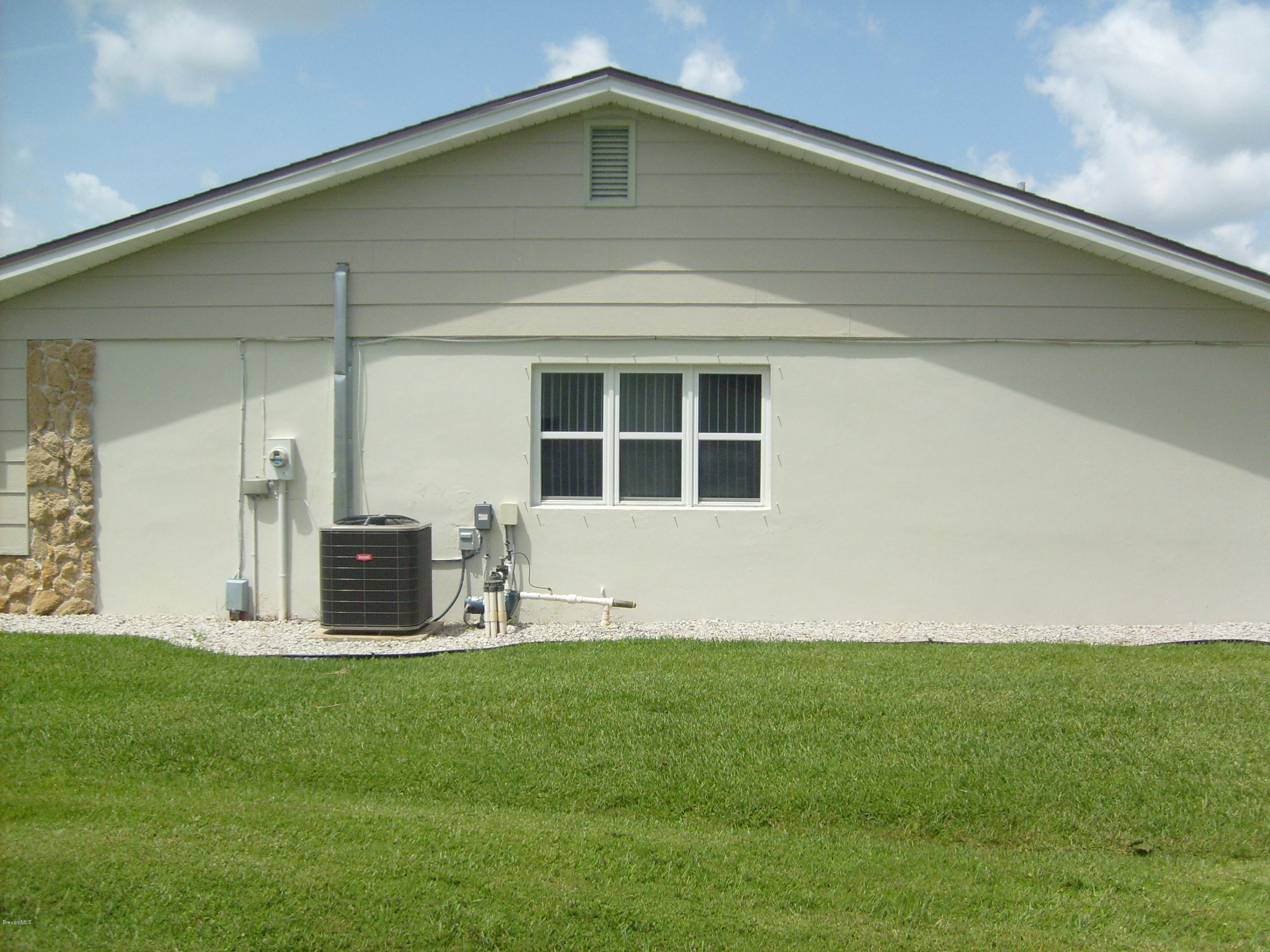 760 Montclair Road Northeast Palm Bay, FL 32905 - Photo 16 of 70 Right side