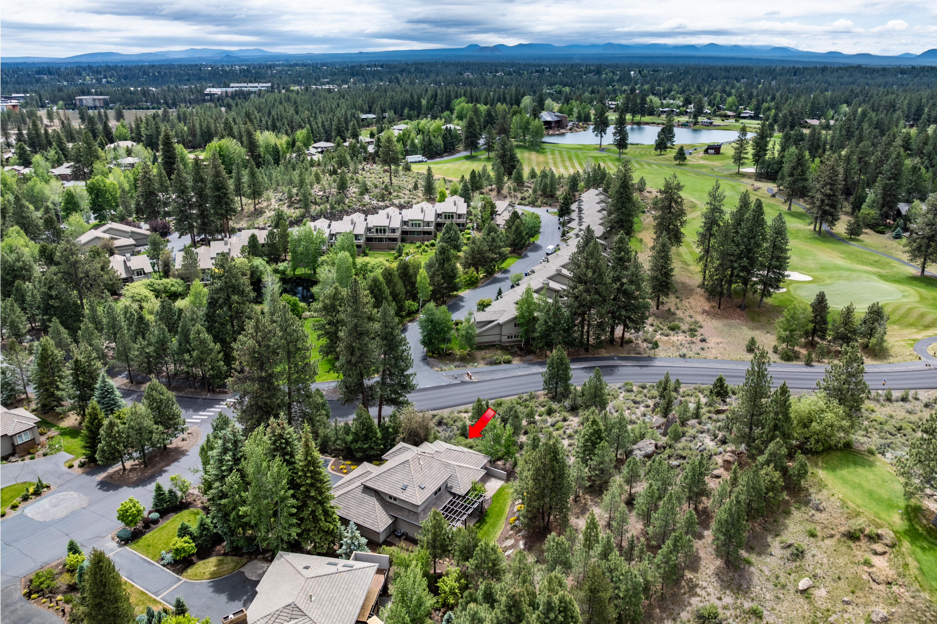 19598 Green Lakes Loop Bend, OR 97702 - Photo 68 of 89 an aerial view of a houses with a yard and lake view