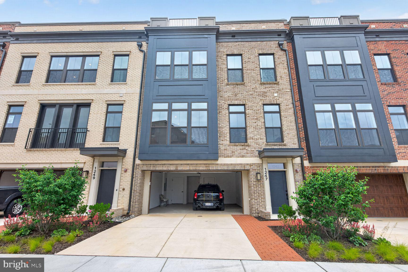 1135 Polaris Road Potomac, MD 20854 - Photo 8 of 37 a view of building with a outdoor space