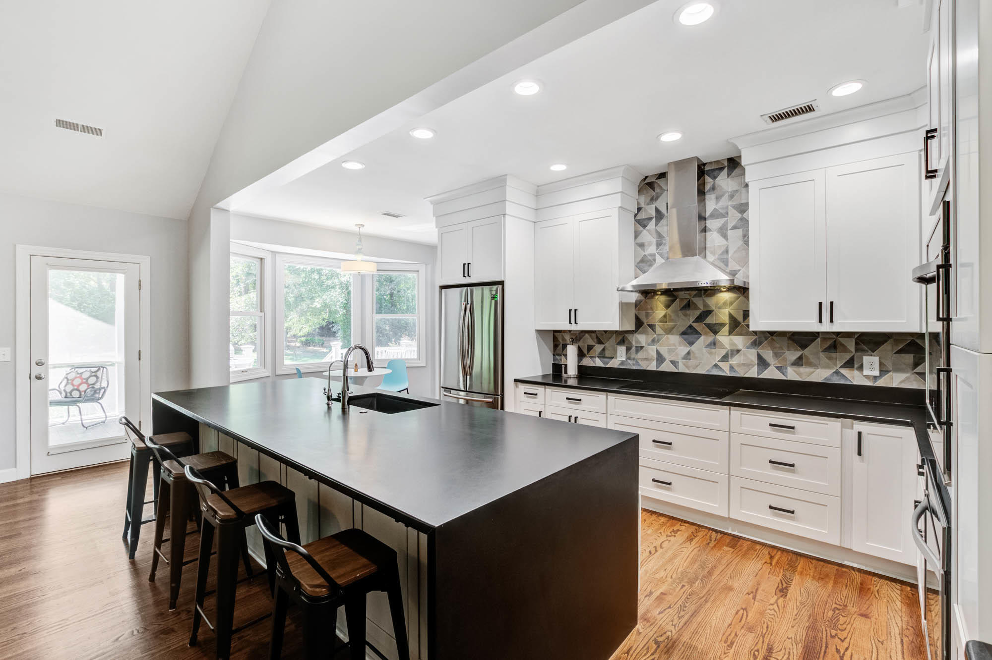 307 Huntington Road Summerville, SC 29483 - Photo 11 of 36 CalSiglerPhotography-307Huntington (13)