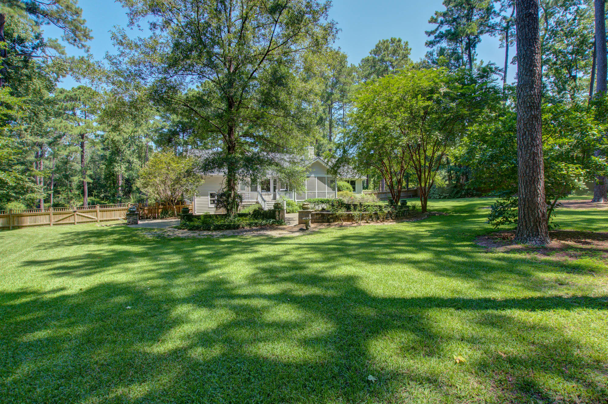 307 Huntington Road Summerville, SC 29483 - Photo 34 of 36 CalSiglerPhotography-307Huntington (37)