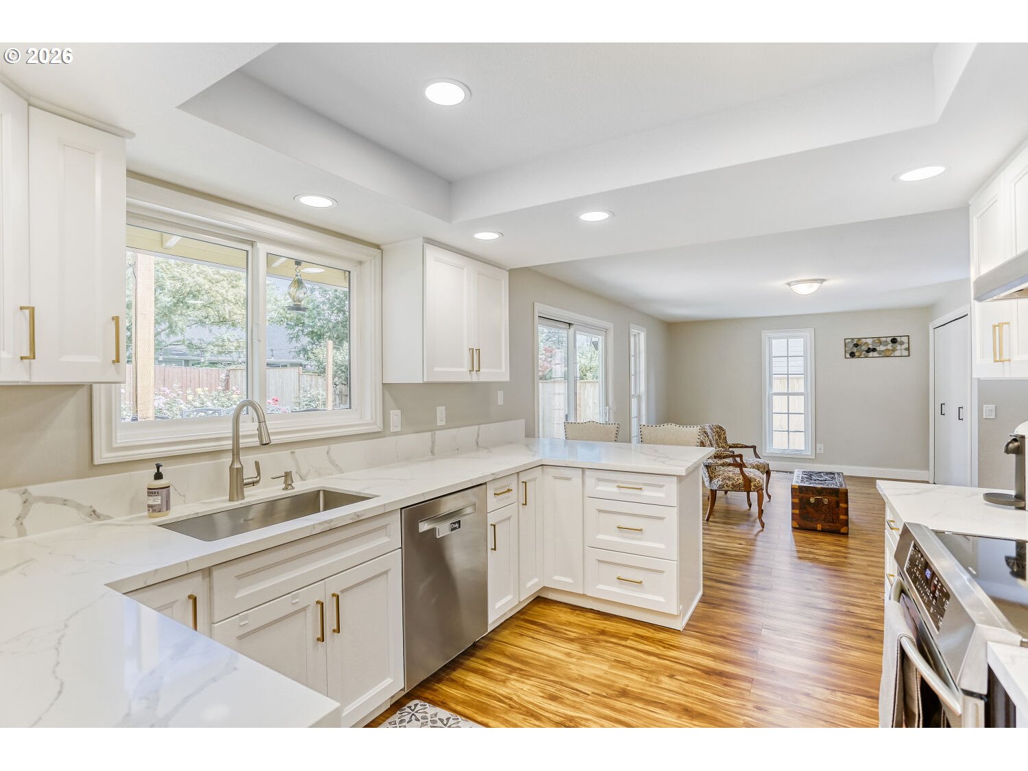 12405 Southwest Berryhill Lane Beaverton, OR 97008 - Photo 9 of 29