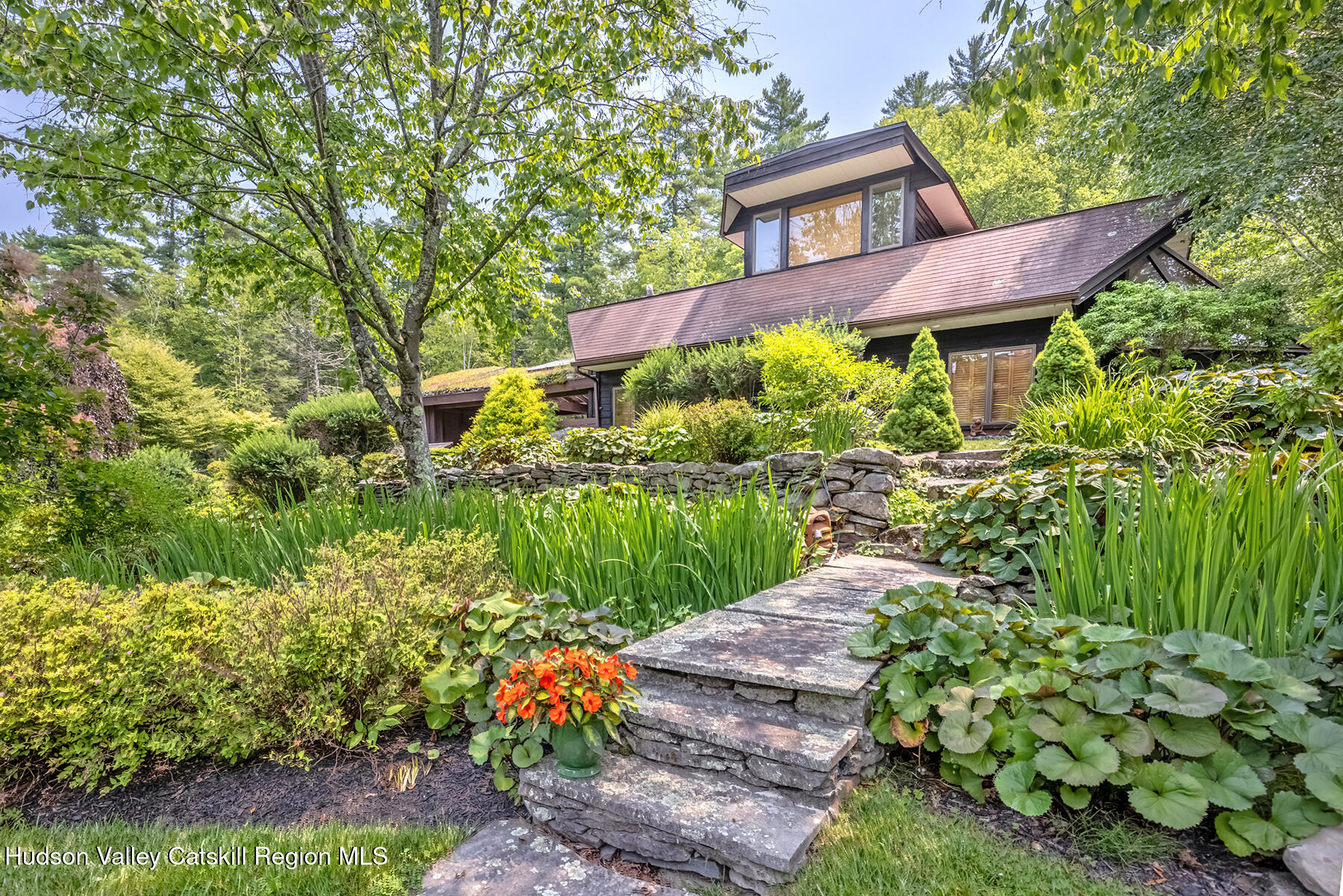 262 Macdaniel Road Woodstock, NY 12498 - Photo 4 of 51 ext front steps