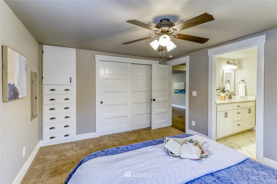 3949 Banner Road Southeast Port Orchard, WA 98366 - Photo 11 of 28 Gallery Image 11