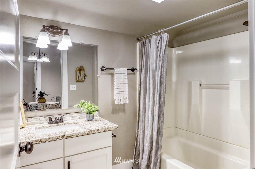 3949 Banner Road Southeast Port Orchard, WA 98366 - Photo 18 of 28 Gallery Image 18