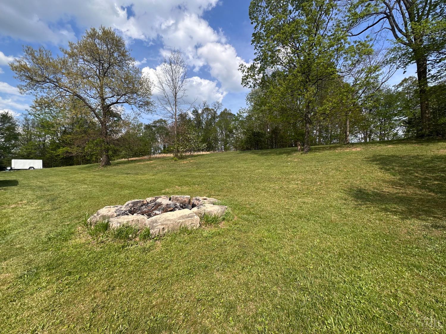 1000 Locust Road Hillsboro, OH 45133 - Photo 26 of 36