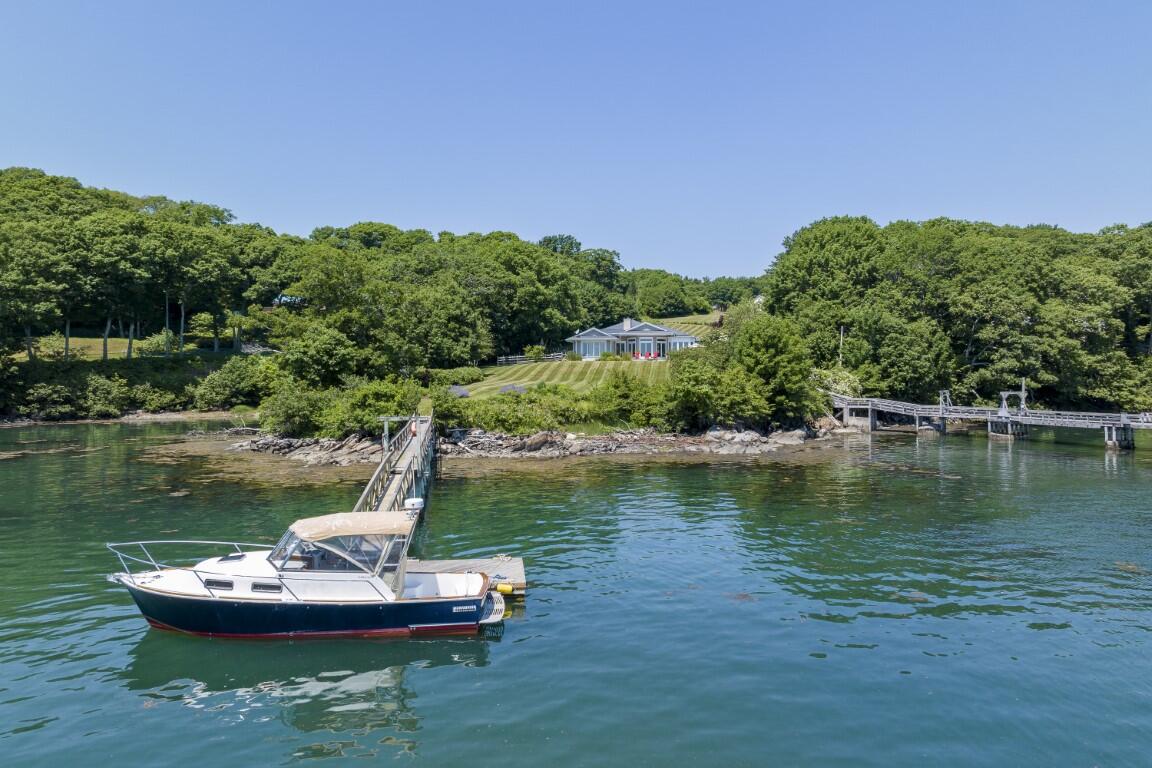 36 Wharf Road Boothbay, ME 04537 - Photo 8 of 86 4.