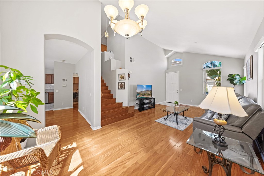 2626 West Ball Road, Unit J2 Anaheim, CA 92804 - Photo 3 of 46 Gallery Image 3