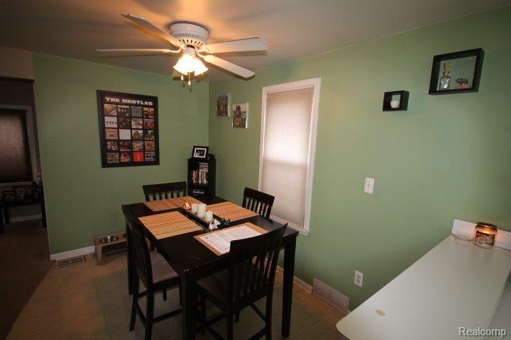 25890 Peter Kaltz Road Warren, MI 48091 - Photo 3 of 11 Dining Room