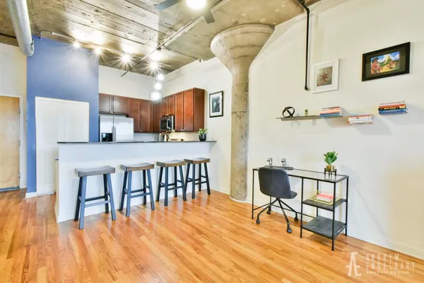 $299,999 | 1071 West 15th Street, Unit 314, Chicago, IL 60608