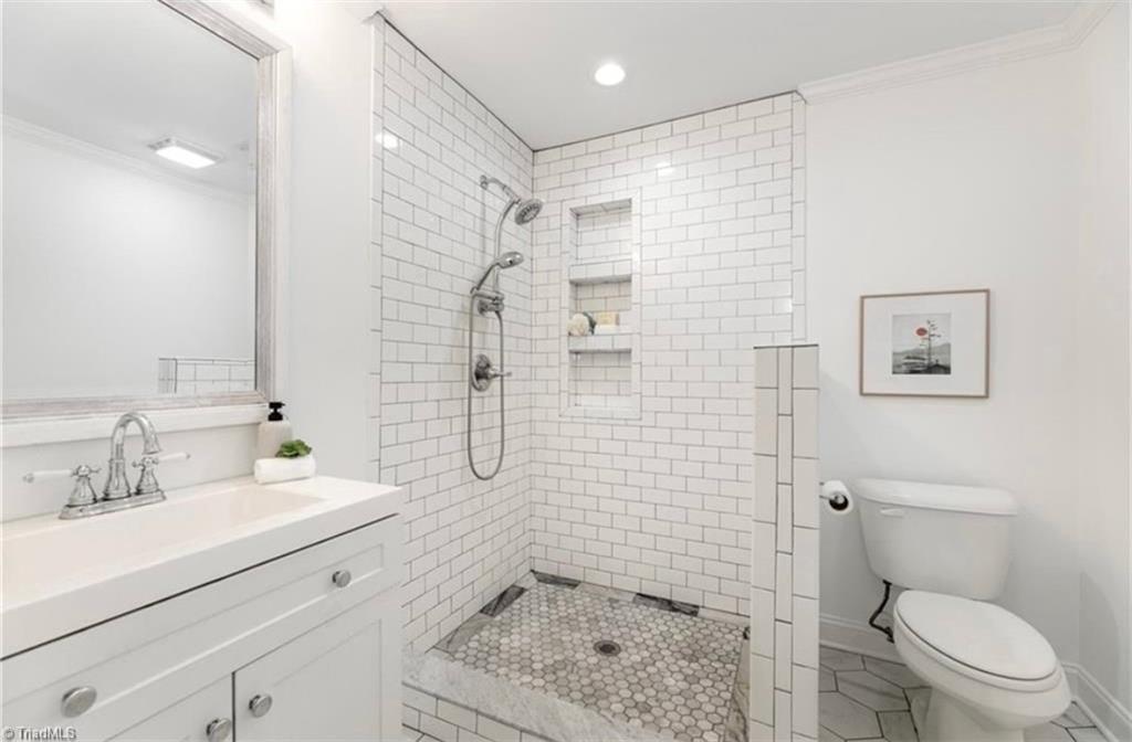 1803 Twain Road Greensboro, NC 27405 - Photo 11 of 19