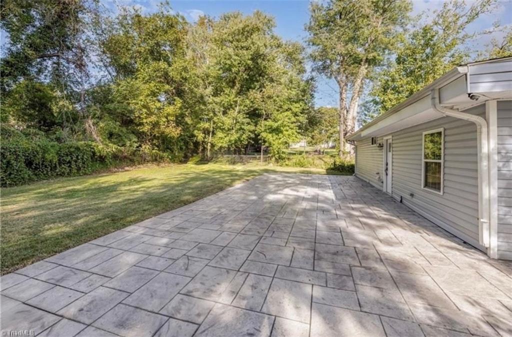 1803 Twain Road Greensboro, NC 27405 - Photo 18 of 19