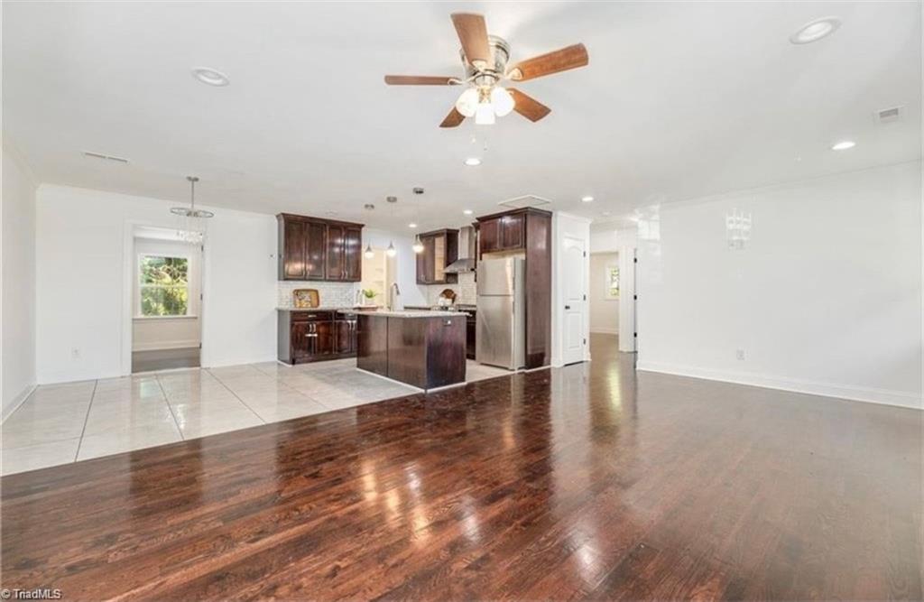 1803 Twain Road Greensboro, NC 27405 - Photo 8 of 19