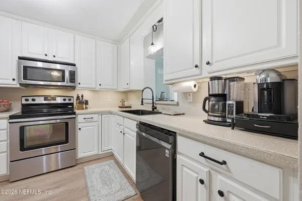 $650,000 | 1611 6th Avenue North, Jacksonville Beach, FL 32250