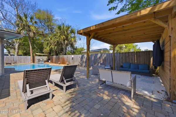 $650,000 | 1611 6th Avenue North, Jacksonville Beach, FL 32250