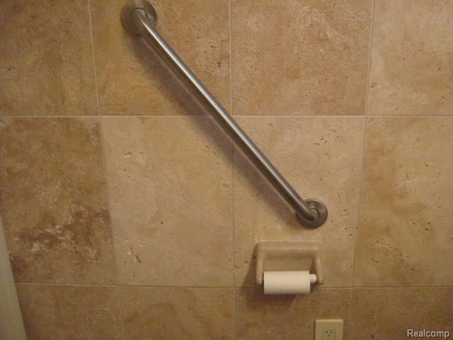25140 Rosenbusch Boulevard Warren, MI 48089 - Photo 20 of 30 Rosenbusch 029.JPG