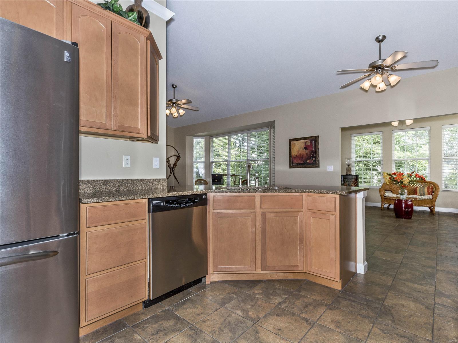 136 Briar Ridge Maryville, IL 62062 - Photo 11 of 44 Gallery Image 11