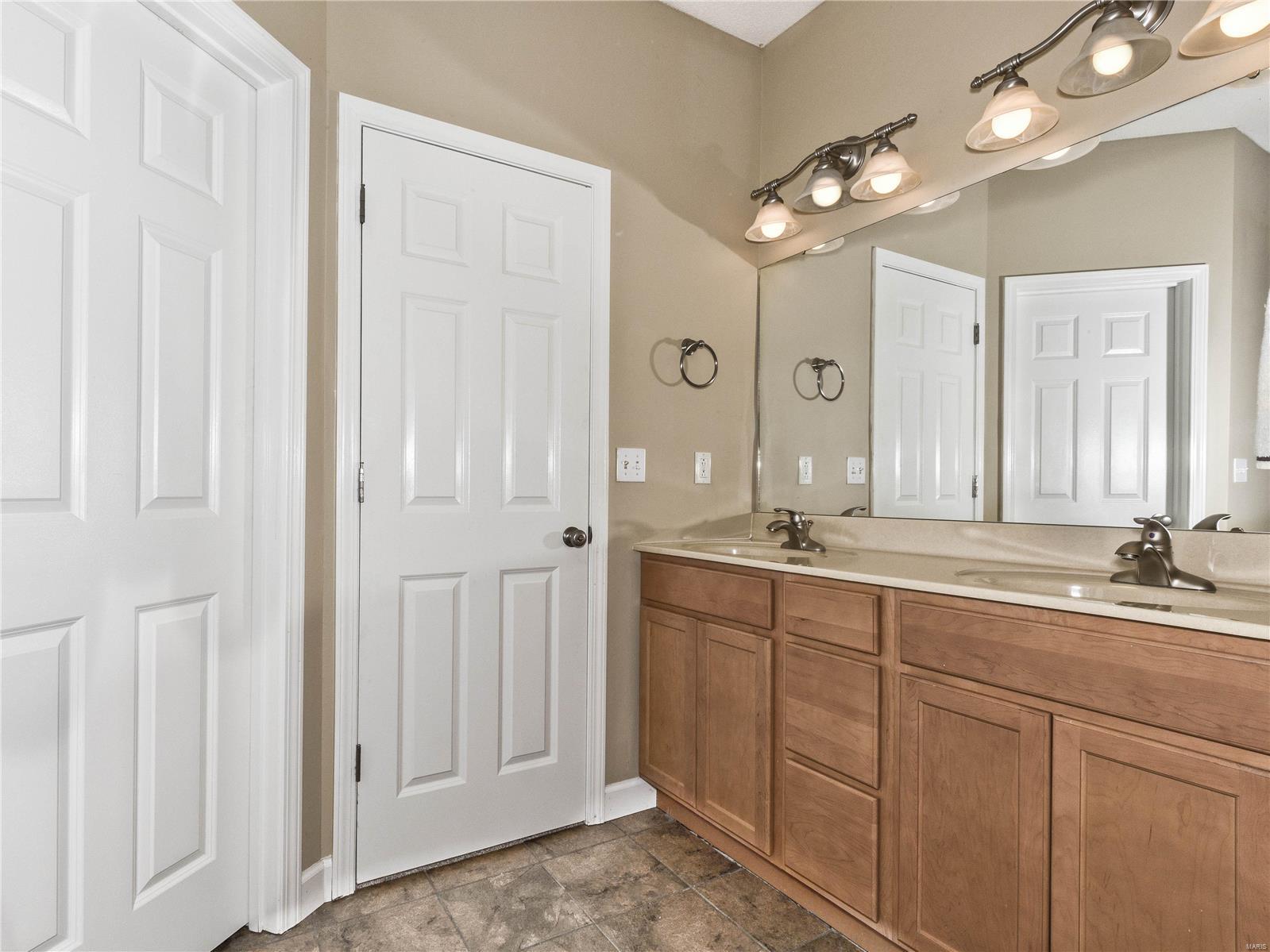 136 Briar Ridge Maryville, IL 62062 - Photo 22 of 44 Gallery Image 22