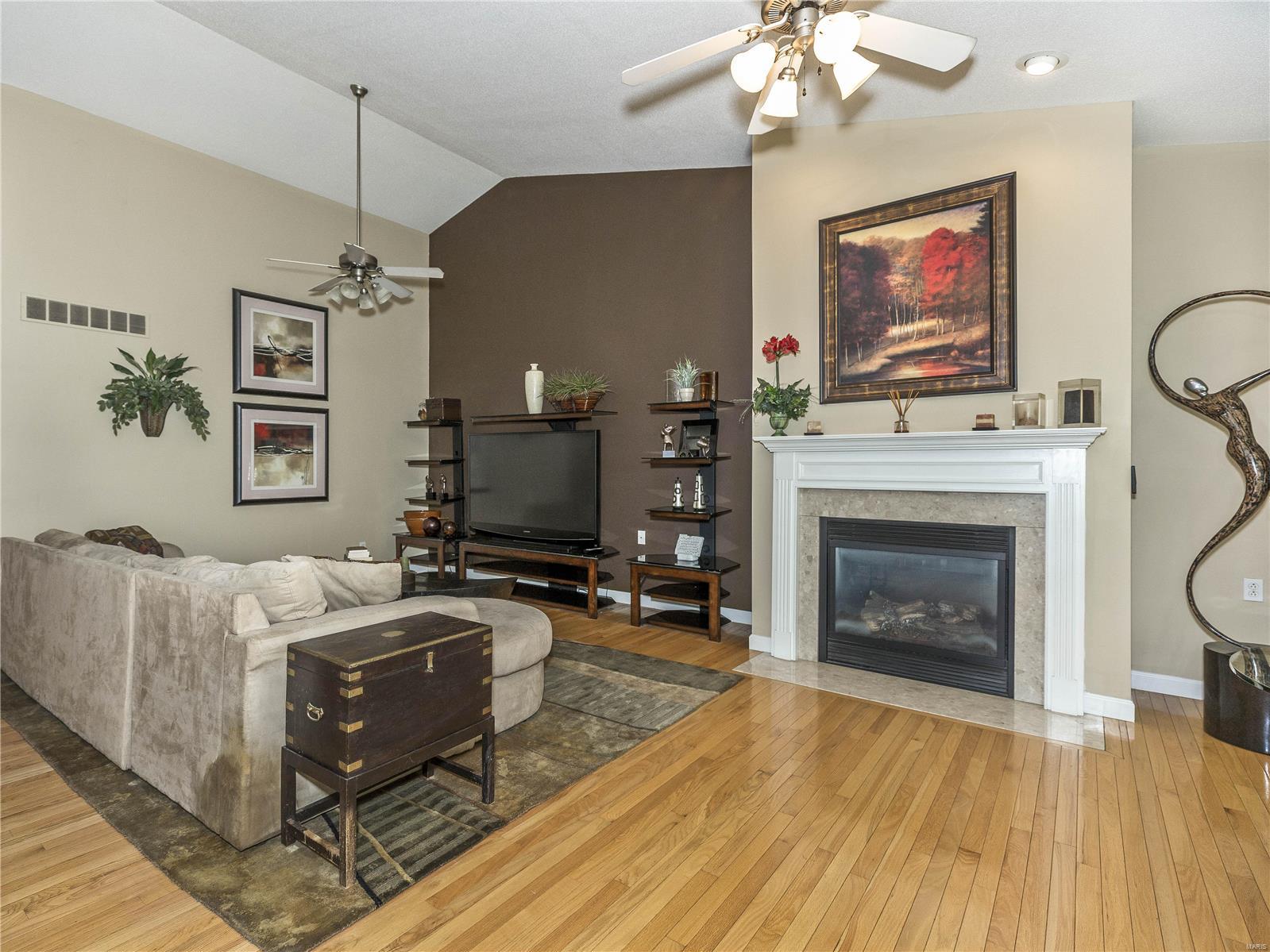 136 Briar Ridge Maryville, IL 62062 - Photo 5 of 44 Gallery Image 5