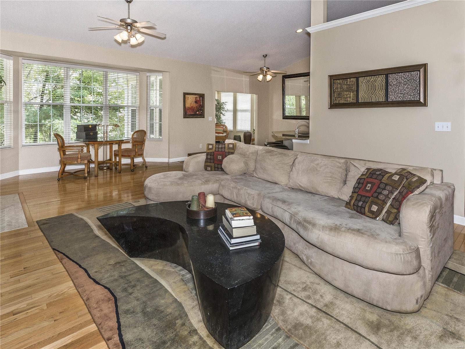 136 Briar Ridge Maryville, IL 62062 - Photo 8 of 44 Gallery Image 8