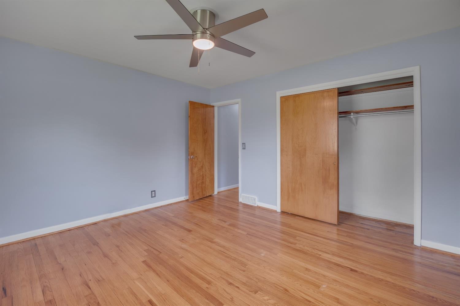 3060 Stout Road Cincinnati, OH 45251 - Photo 12 of 25 Gallery Image 12