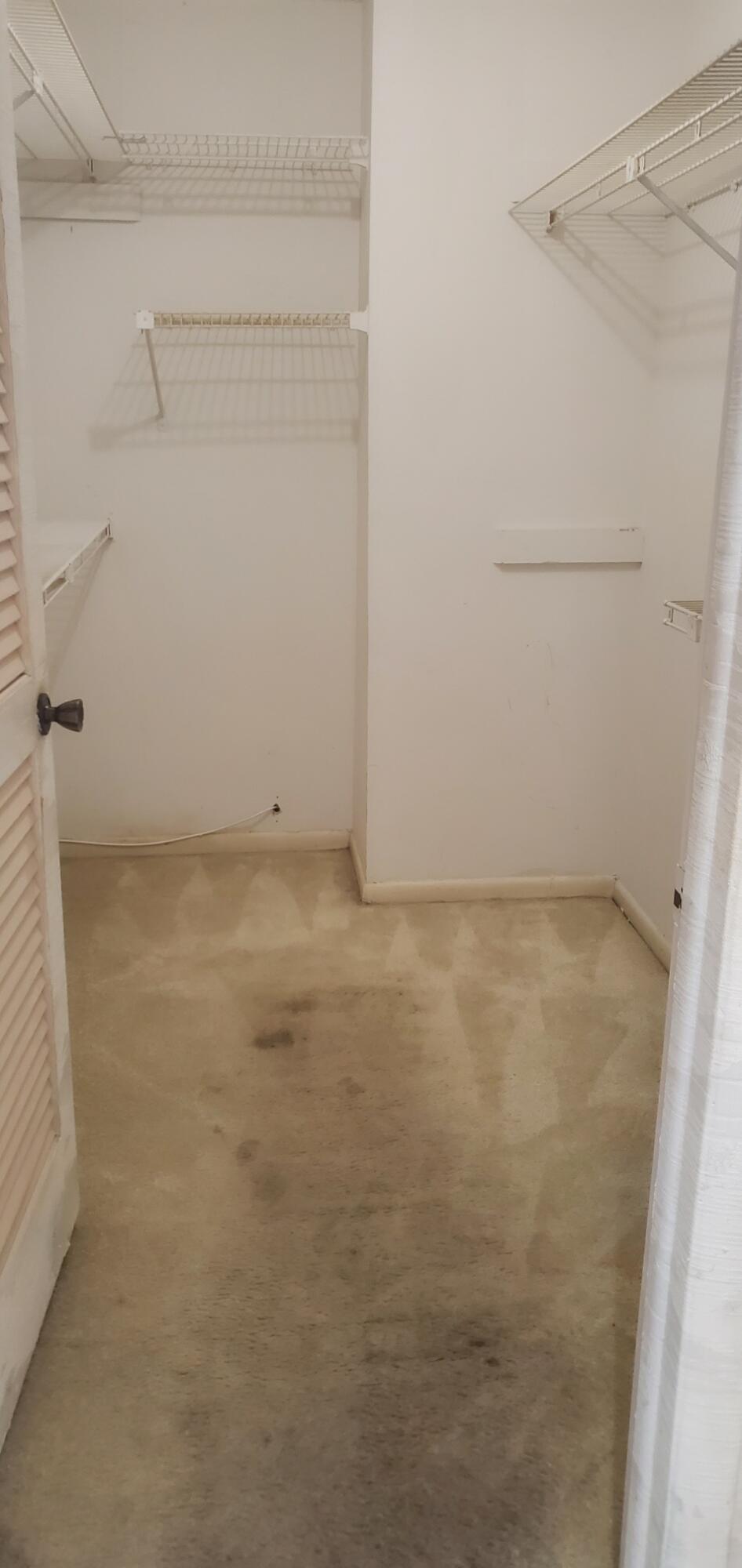 214 Capri East Delray Beach, FL 33484 - Photo 12 of 20