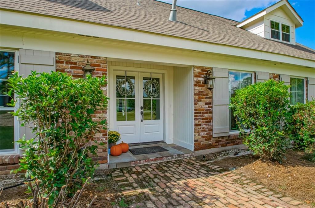 217 Tchefuncte Drive Covington, LA 70433 - Photo 3 of 37