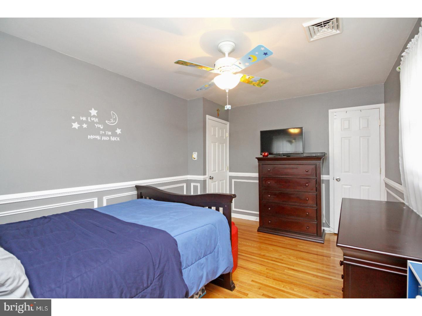301 Colonial Road Bellmawr, NJ 08031 - Photo 22 of 24 Bedroom 2