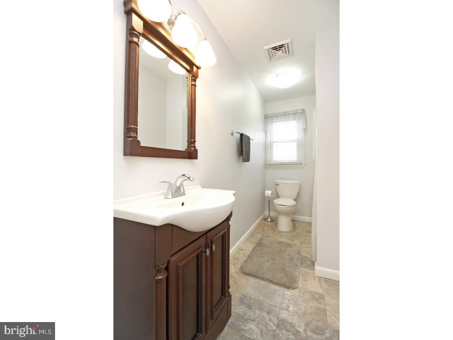 301 Colonial Road Bellmawr, NJ 08031 - Photo 23 of 24 Bathroom