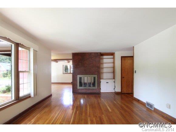 114 Arthur Road Asheville, NC 28806 - Photo 4 of 15 Gallery Image 4