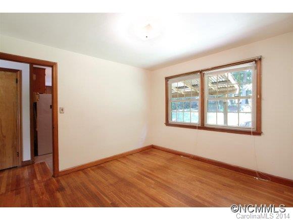 114 Arthur Road Asheville, NC 28806 - Photo 7 of 15 Gallery Image 7