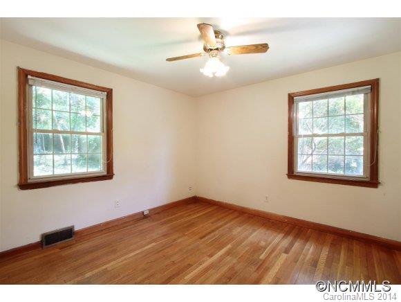 114 Arthur Road Asheville, NC 28806 - Photo 9 of 15 Gallery Image 9