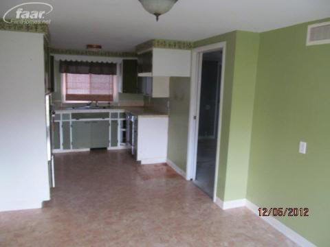 8087 Potter Road Flushing, MI 48433 - Photo 7 of 22 20174402-6.JPG