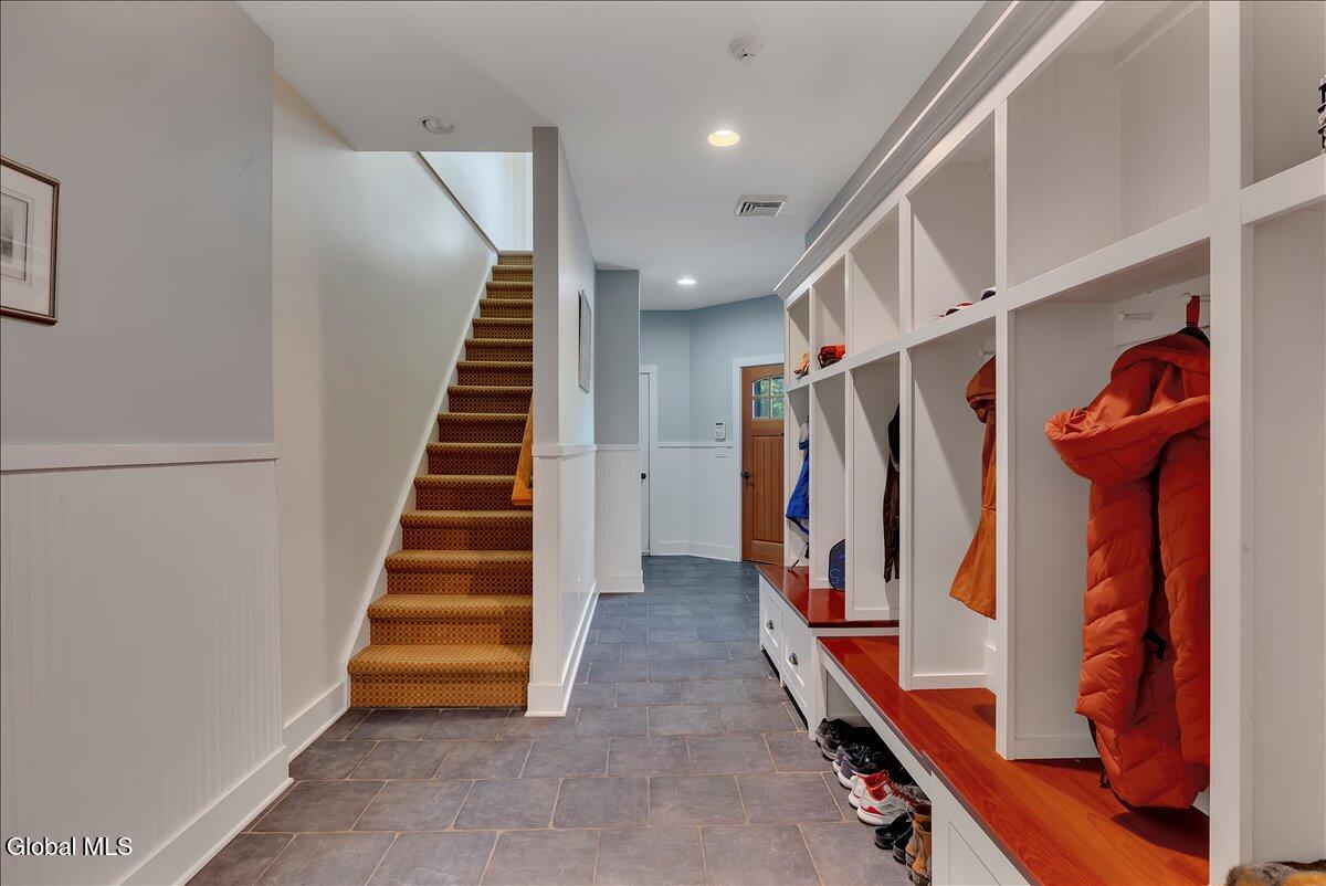 248 Van Wies Point Road Bethlehem, NY 12077 - Photo 14 of 34 036-P1914684