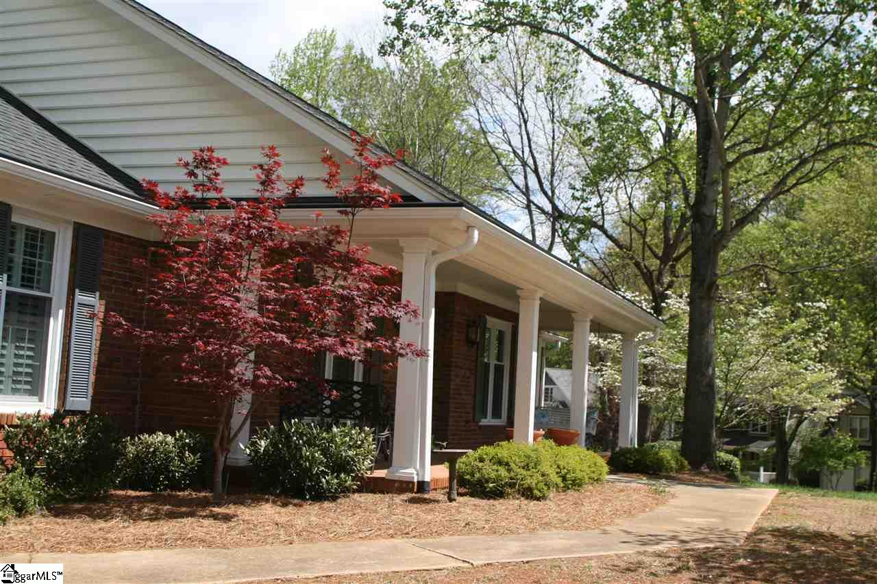 100 Shefford Court Greer, SC 29650 - Photo 2 of 36 Gallery Image 2