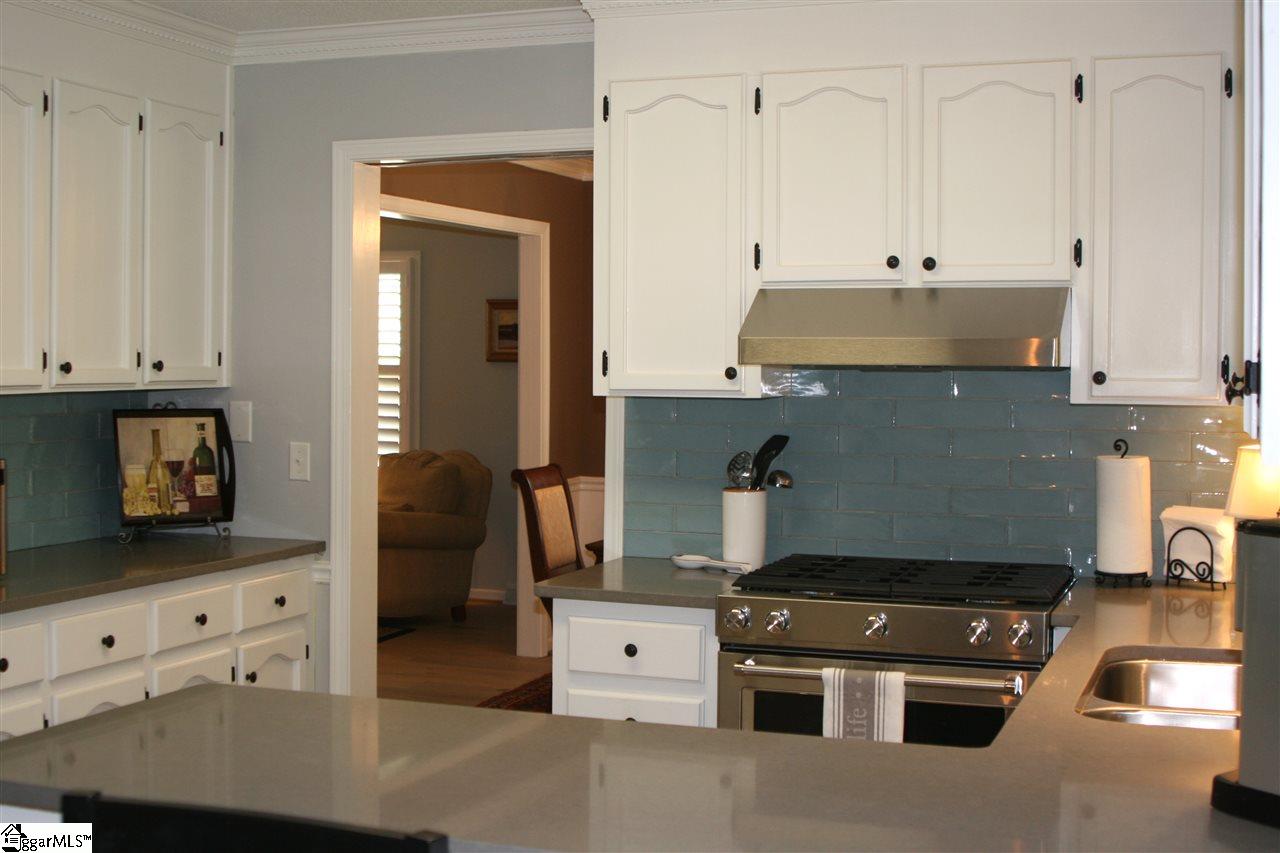 100 Shefford Court Greer, SC 29650 - Photo 12 of 36 Gallery Image 12